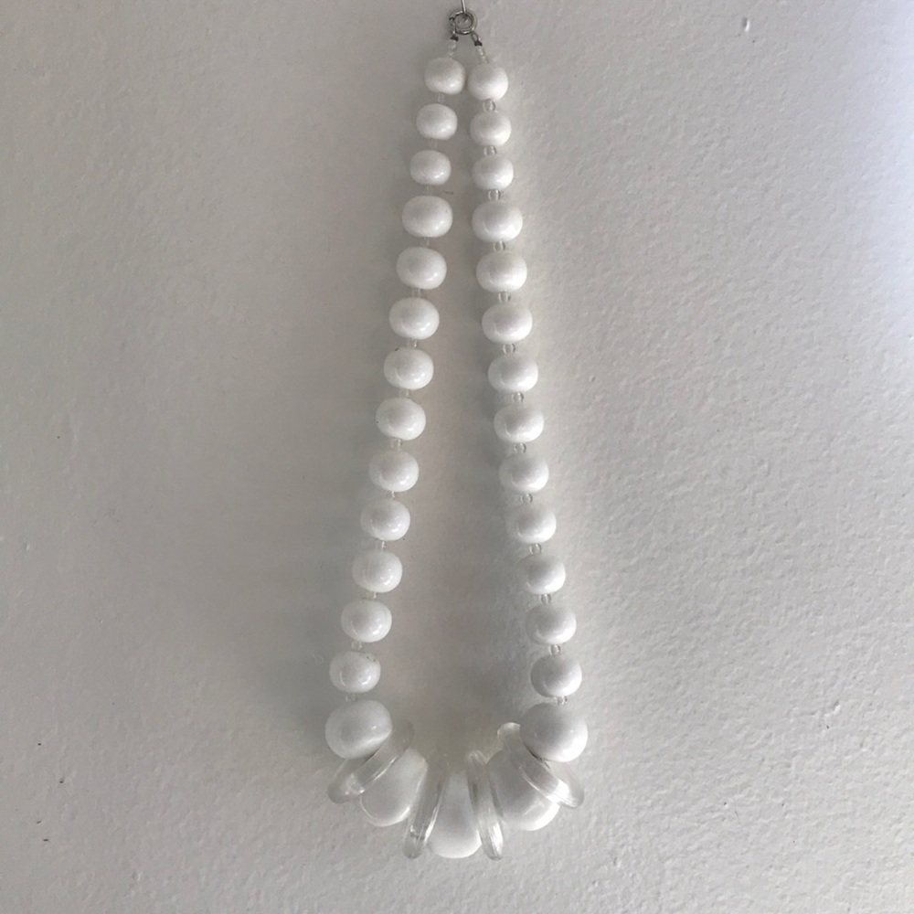 Women's Vintage Summer bead necklace, white.